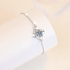 925 Sterling Silver Lucky Clover Niche Design Bracelet Simple Korean Version 1 Carat Moissanite Fine Craftsmanship Texture