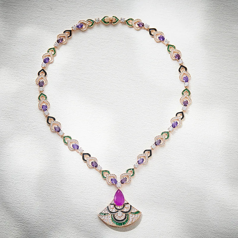 Fashionable Women's Zircon-Inlaid Brass Necklace with Zircon Fan-Shaped Pendant Champagne Gold for Wedding Anniversary Gift