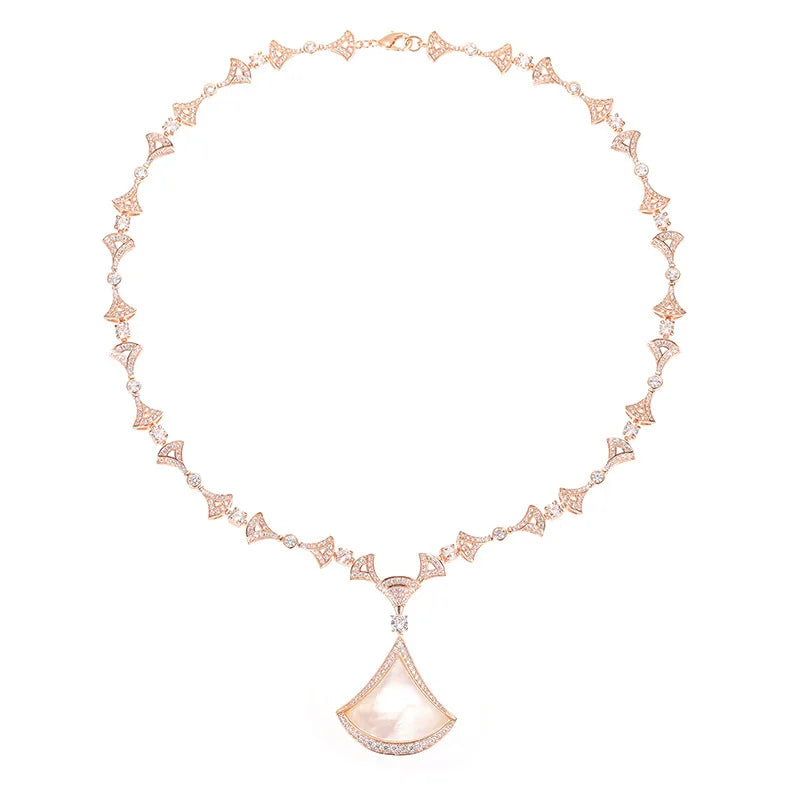 Champagne Plated Finish Fan-Shaped Decorative Necklace for Neutral High-End Fashion Wedding Banquets Parties