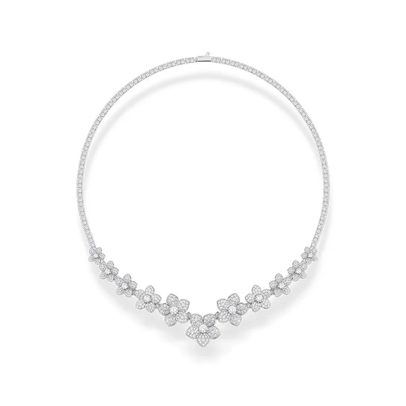 Women's High-End Rhodium-Plated Zircon Floral Necklace Elegant Evening Dress Collarbone Chain Fine Pendant Necklaces