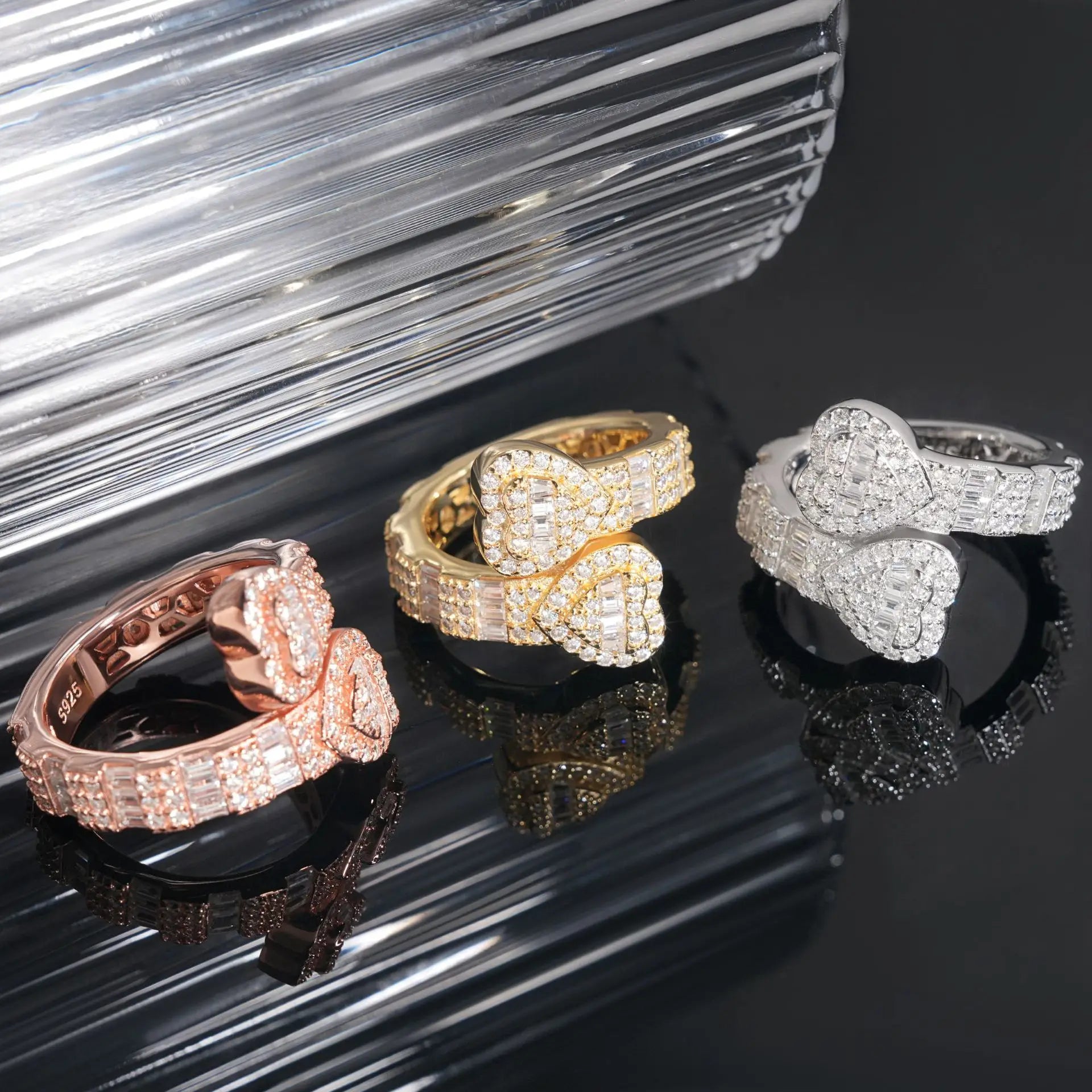 Diamond Jewelry's European American Hip-Hop Full Inlaid 925 Silver Moissanite Ring New Heart-Shaped for Men Women Cross-Border